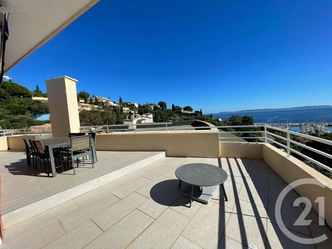 Appartement à LE LAVANDOU