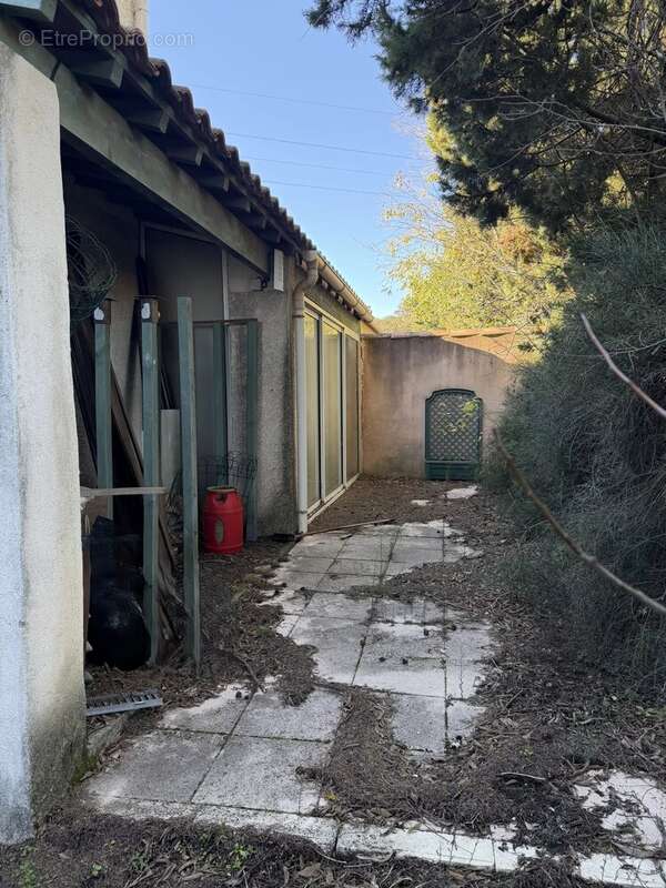Maison à CHATEAUNEUF-DE-GADAGNE