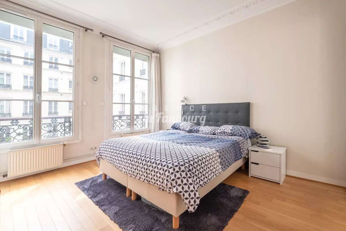 Appartement à PARIS-10E