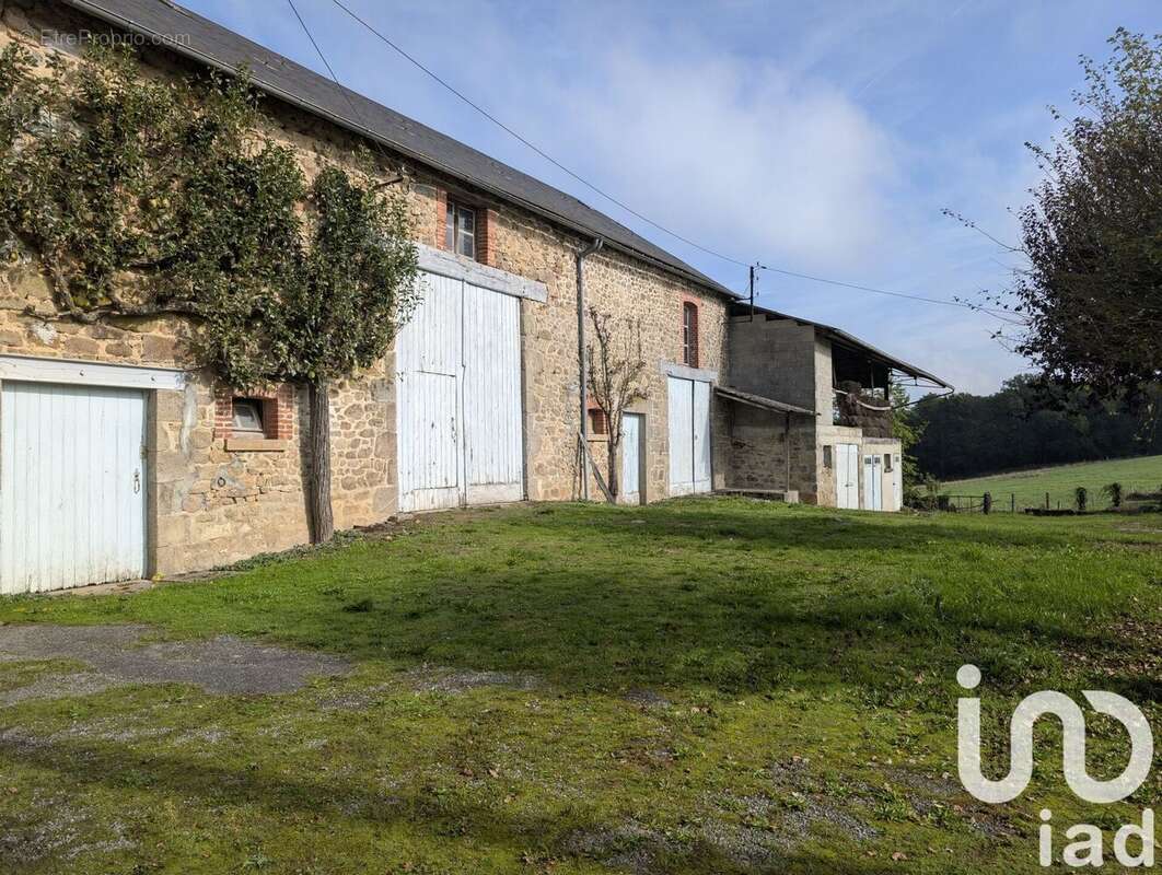 Photo 5 - Maison à SAINT-PIERRE-DE-FURSAC