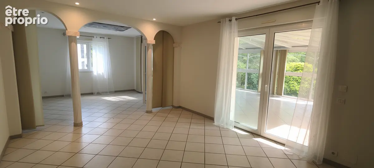 Propriété 6 pièces 301 m² - photo 2