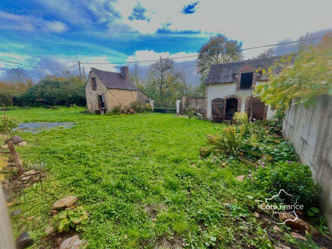 Maison à TANNERRE-EN-PUISAYE