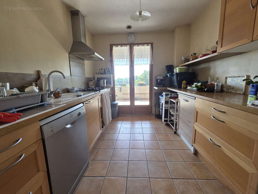Maison avec sous-sol, grand terrain constructible, à 20 min de Bergerac - photo 4