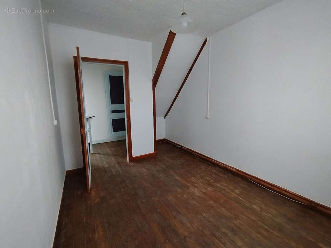 Maison à ORIGNY-SAINTE-BENOITE