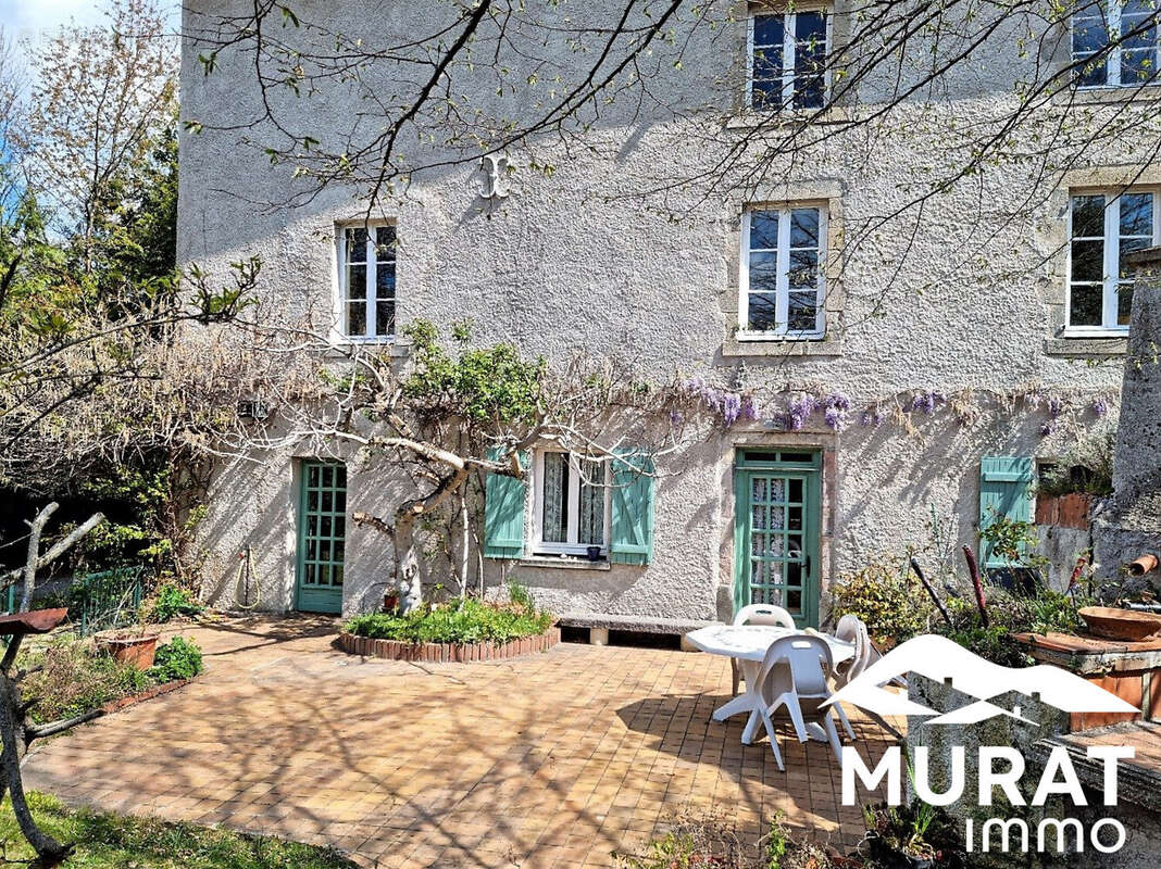 Maison à VEYRE-MONTON