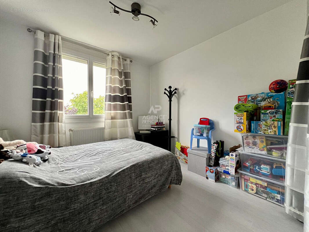 Appartement à HOUILLES