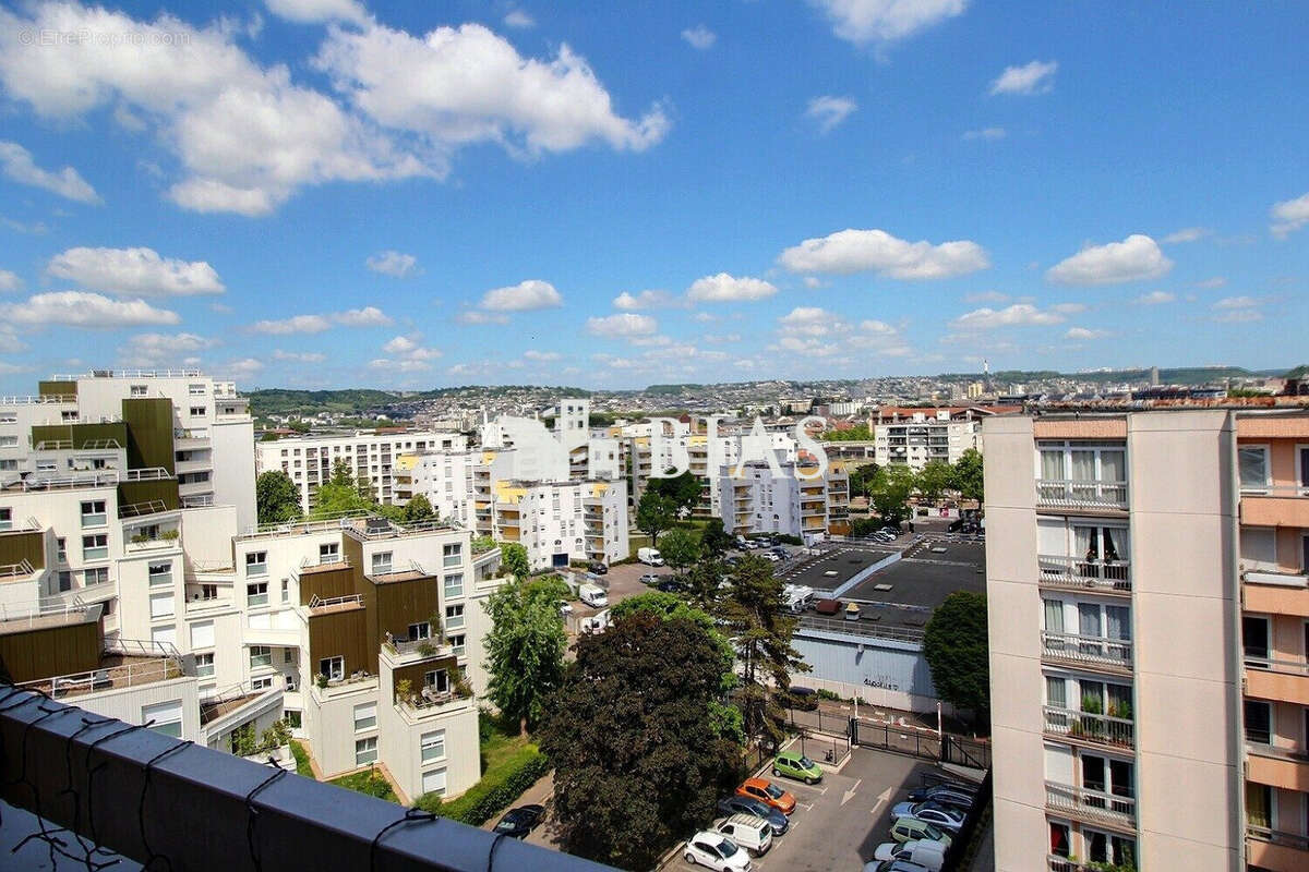 Appartement à LE PETIT-QUEVILLY