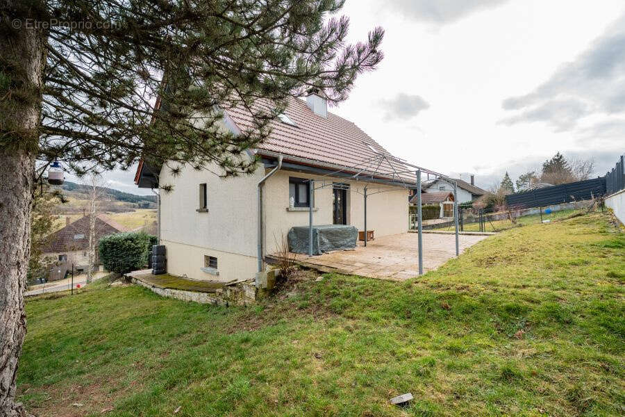 Maison à SAINT-GORGON-MAIN