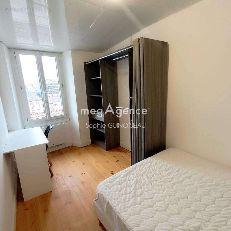 CHOLET Hyper-centre, maison 4 chambres, jardinet - photo 9