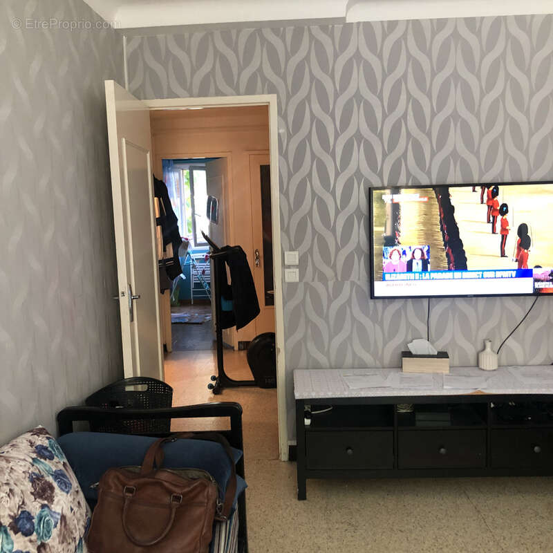 Appartement à MARSEILLE-5E