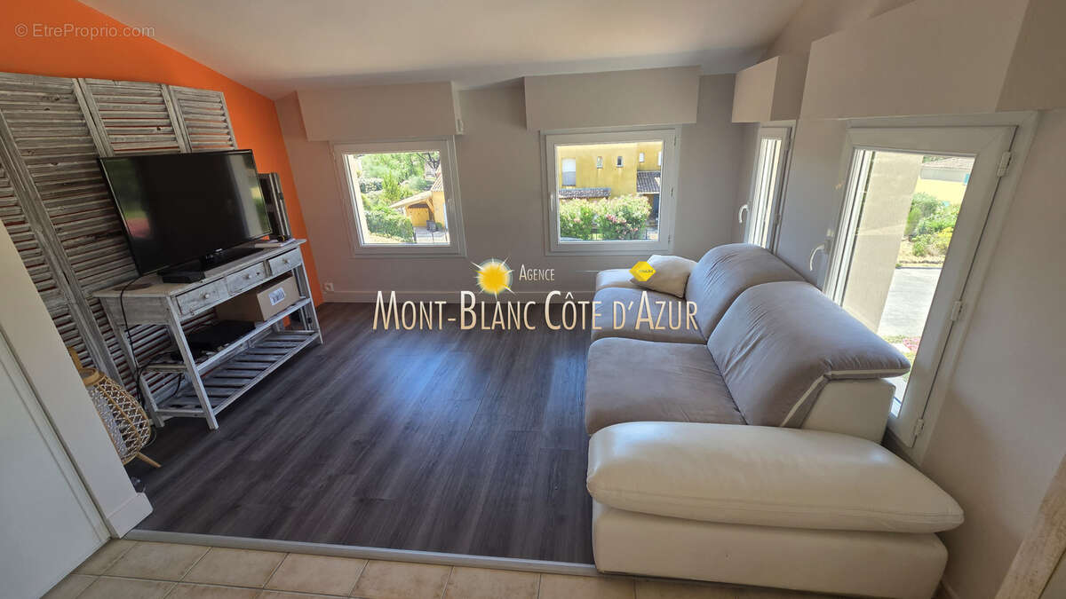 Appartement duplex 2/3 pieces avec parkings et piscine dans la residence - photo 5