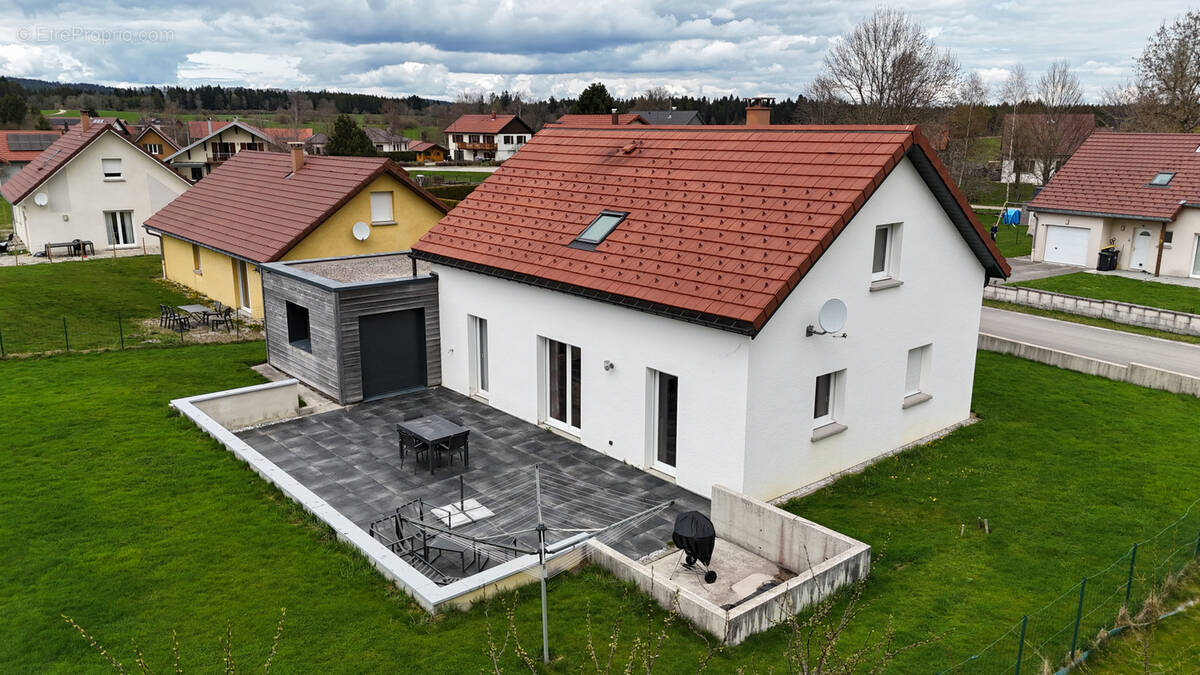 Maison à LA CHENALOTTE