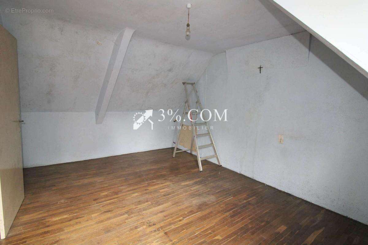 Maison à LOCOAL-MENDON