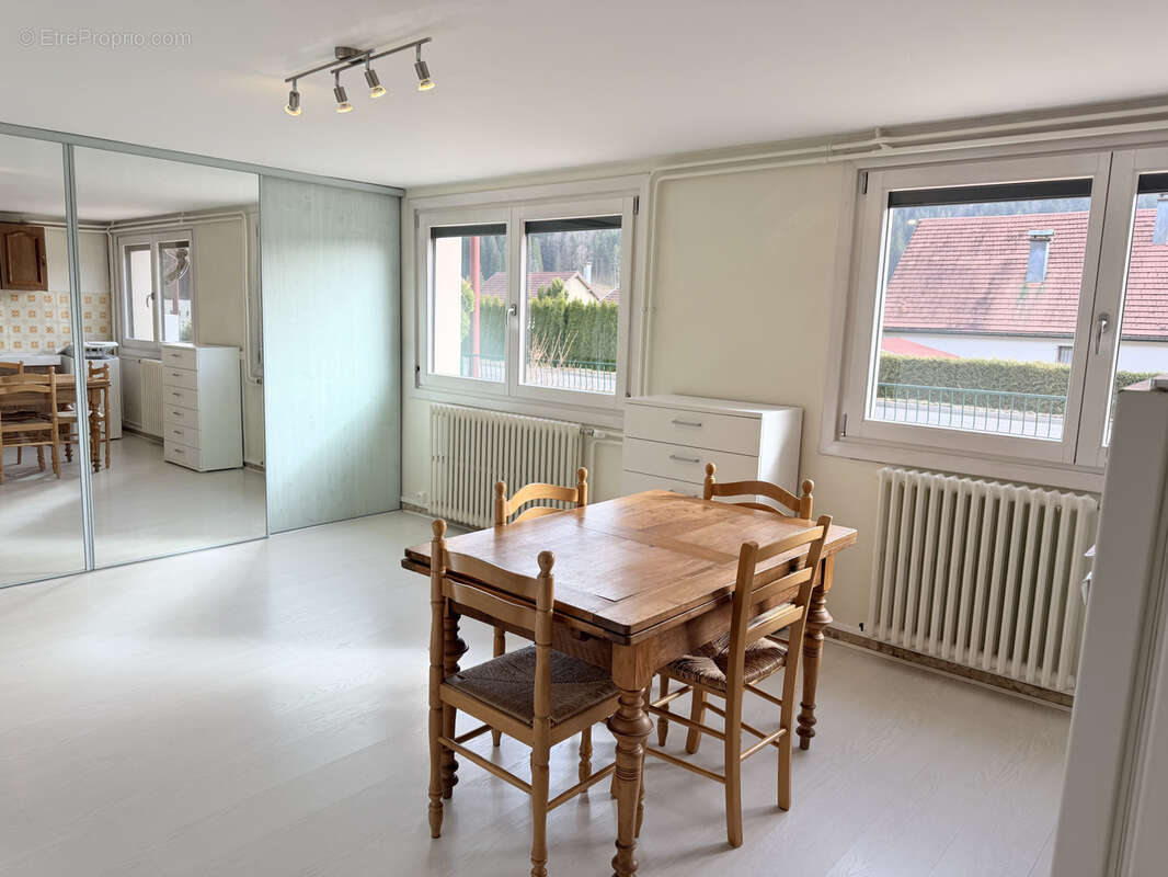 Maison à LA CLUSE-ET-MIJOUX