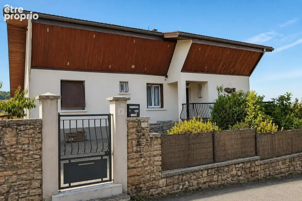 Maison de 280 m² à Perrigny - photo 4