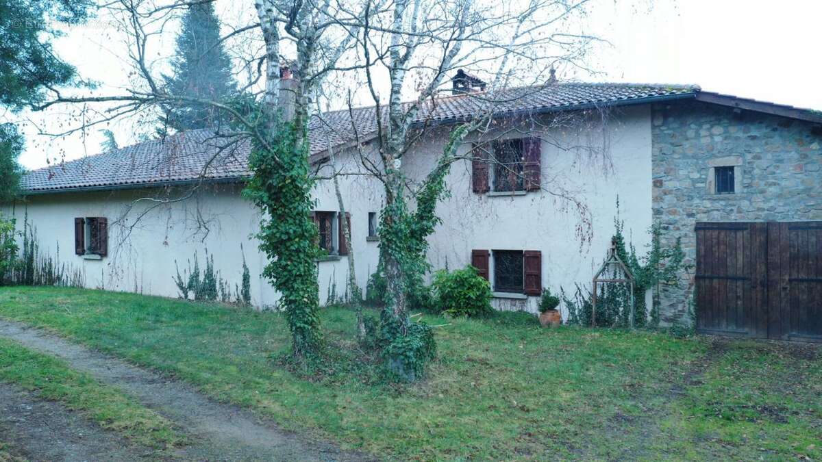 Maison à SAINT-SIXTE