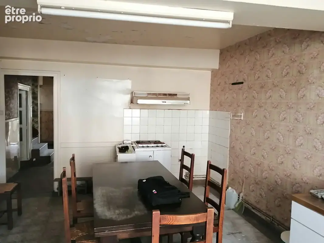 Maison de village à rénover de 128 m² hab. (Quatre chambres) - photo 3