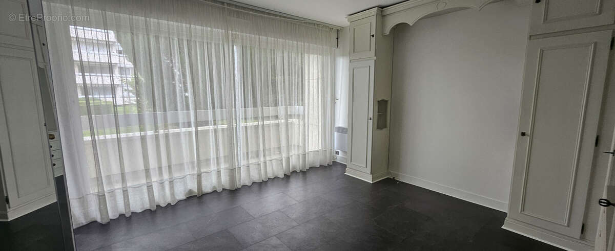 Appartement à BOUGIVAL