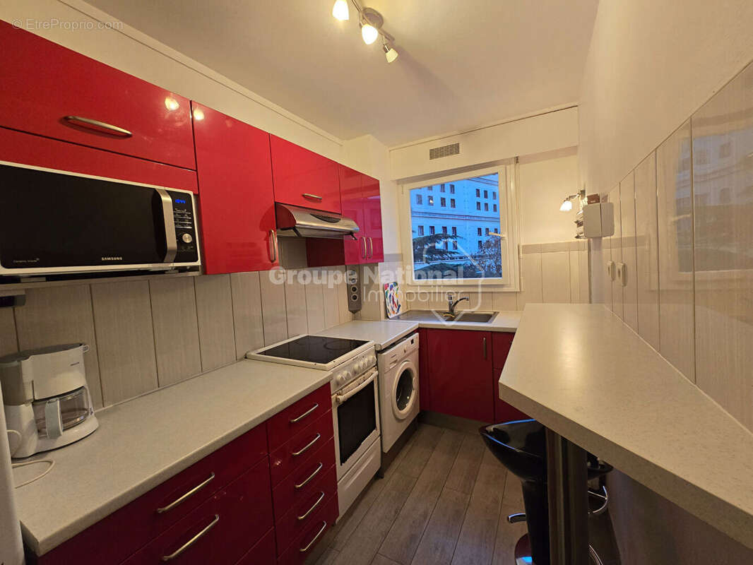 Appartement à ISSY-LES-MOULINEAUX