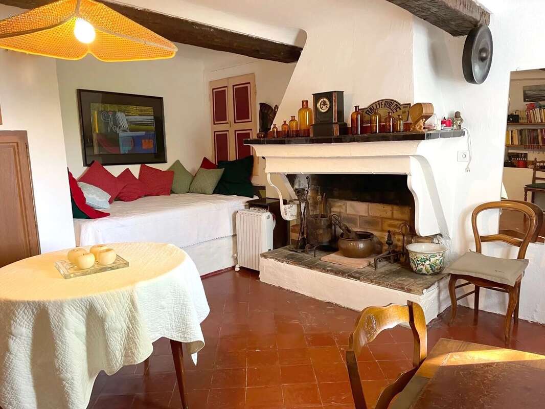 Maison à LA GARDE-FREINET