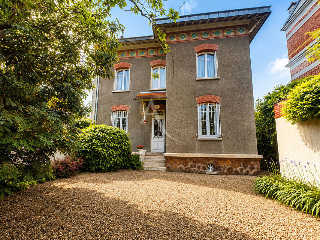 Maison à FONTENAY-SOUS-BOIS