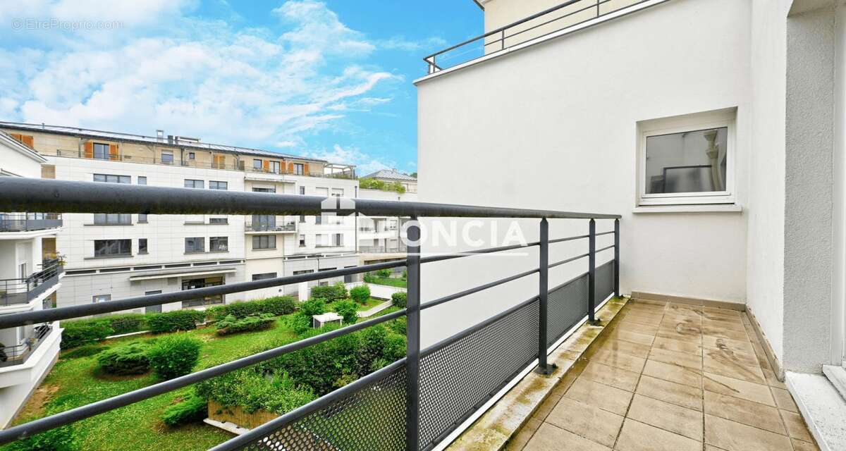 Appartement à SAINT-CYR-L&#039;ECOLE