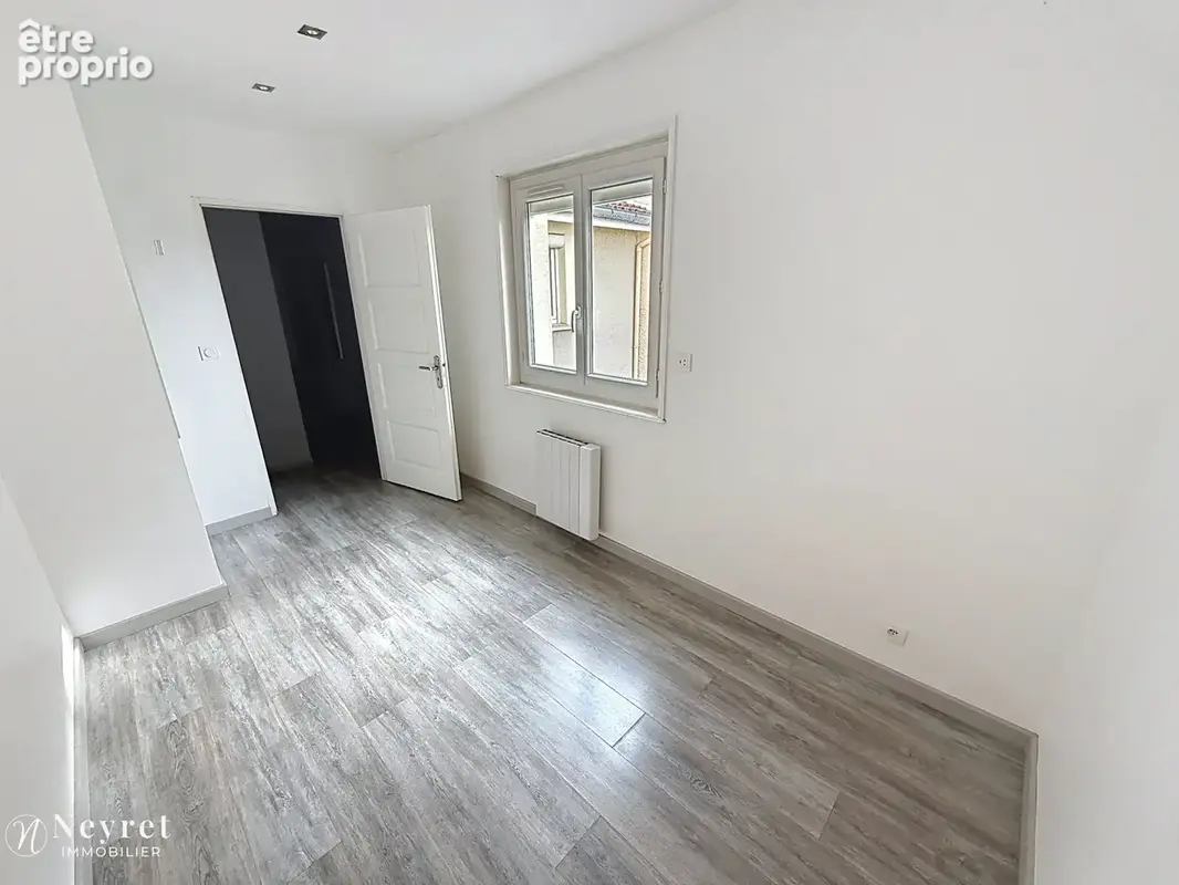 Maison familiale 110 m2 avec piscine, suite parentale et panneaux solaires   Saint-Joseph - photo 9