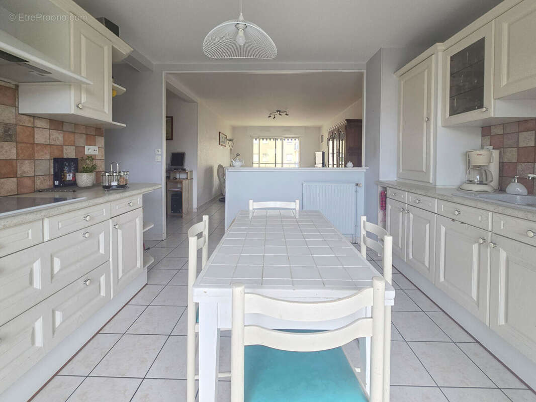 Appartement à vendre à Angers avec 3 chambres, 2 balcons, 2 garages - photo 3