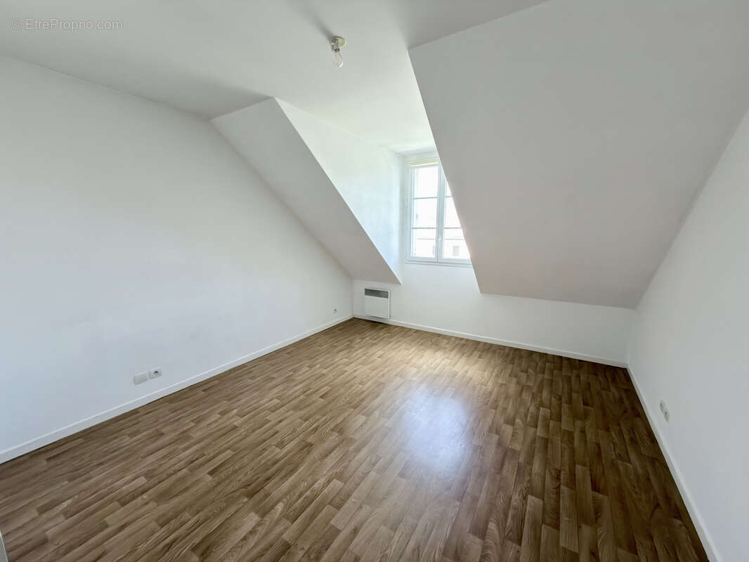 Appartement à BAILLY-ROMAINVILLIERS