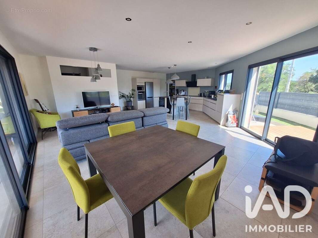 Maison 120 m² à Beauvallon  - photo 7