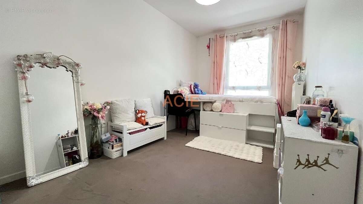 Appartement à LOUVRES