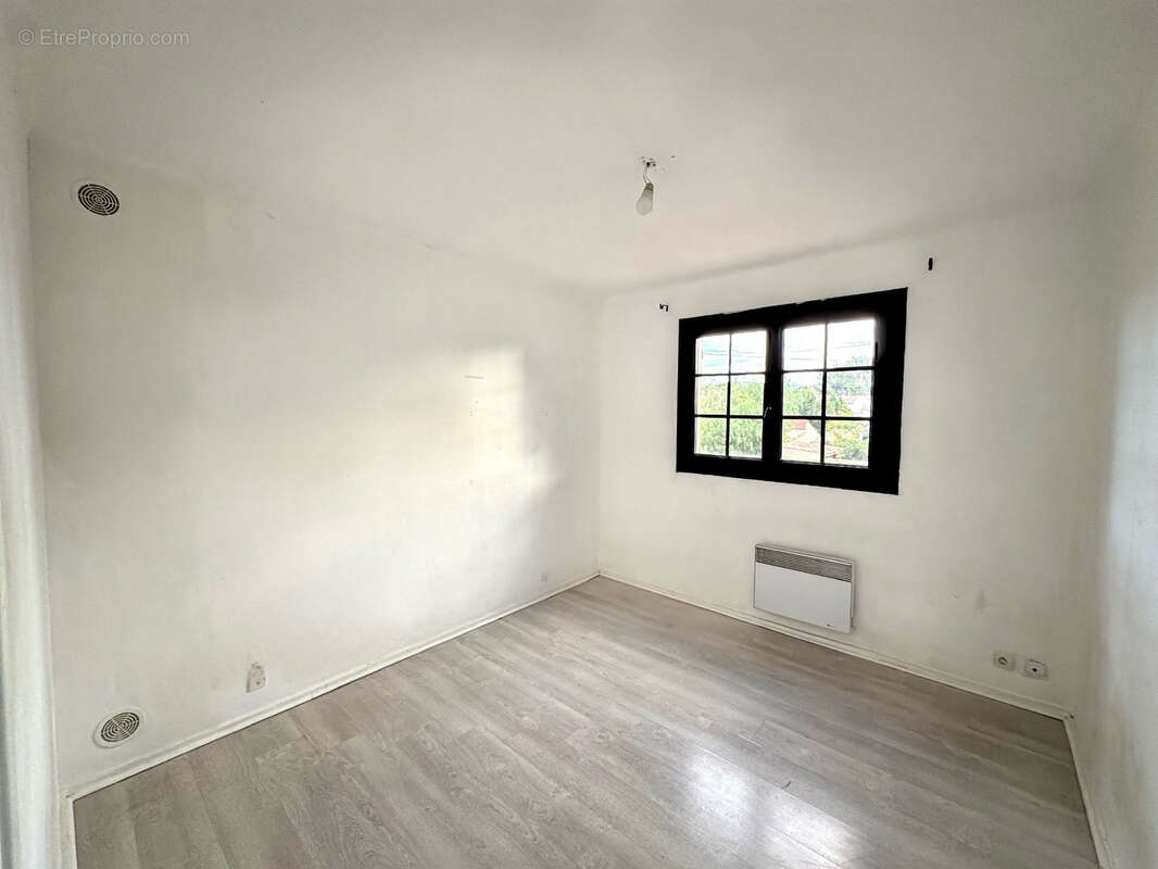 Appartement à LA LONDE-LES-MAURES