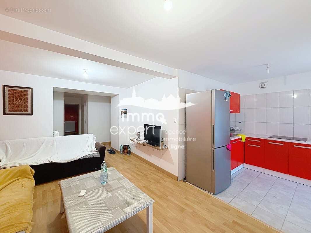 Appartement à MIRECOURT