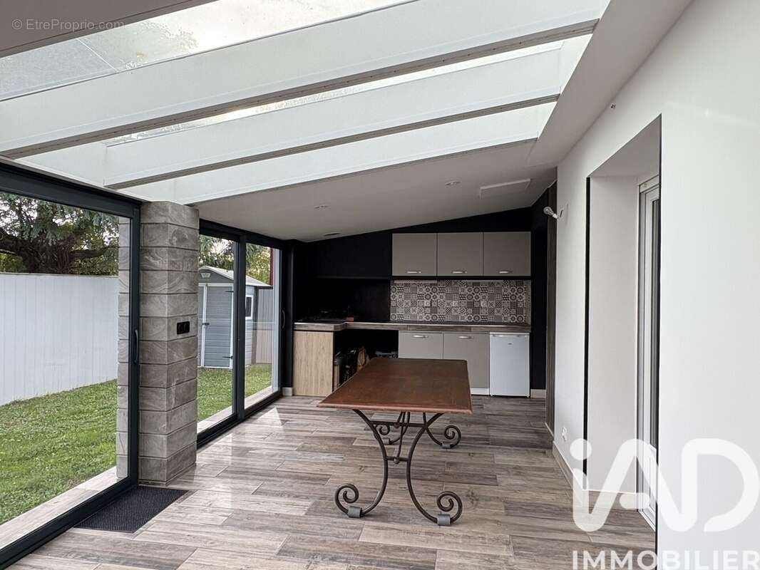 Photo 2 - Maison à CARBON-BLANC