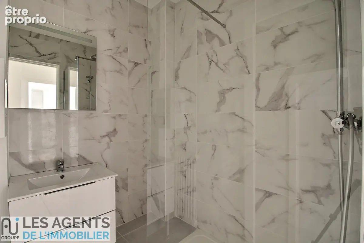 Appartement Puteaux Rénovée - 4 pièce(s) 81.8 m2 - photo 4