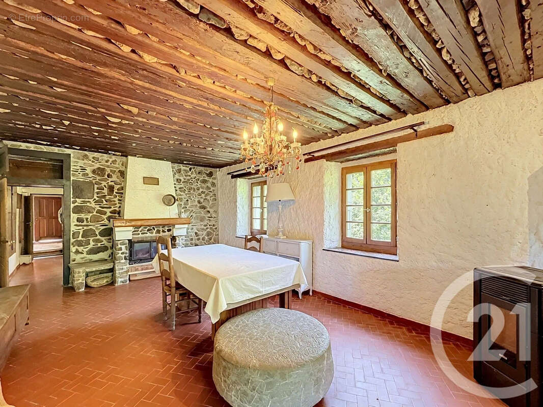 Maison 135 m² à Mieussy  - photo 3