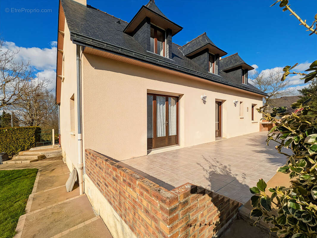 Maison à MOUAZE
