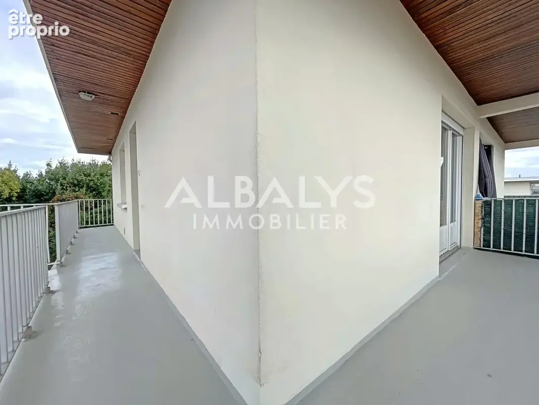 Appartement T2 avec terrasse, garage et parking   Idéal investissement ou premier achat - photo 1