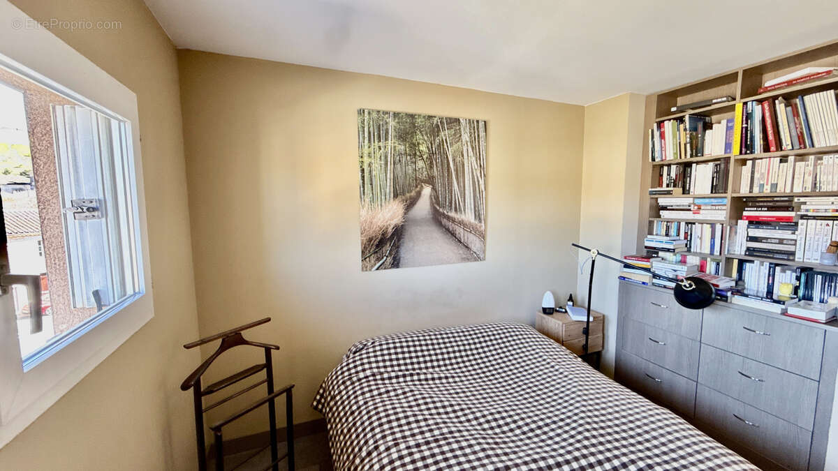 Appartement à VILLENEUVE-LES-AVIGNON