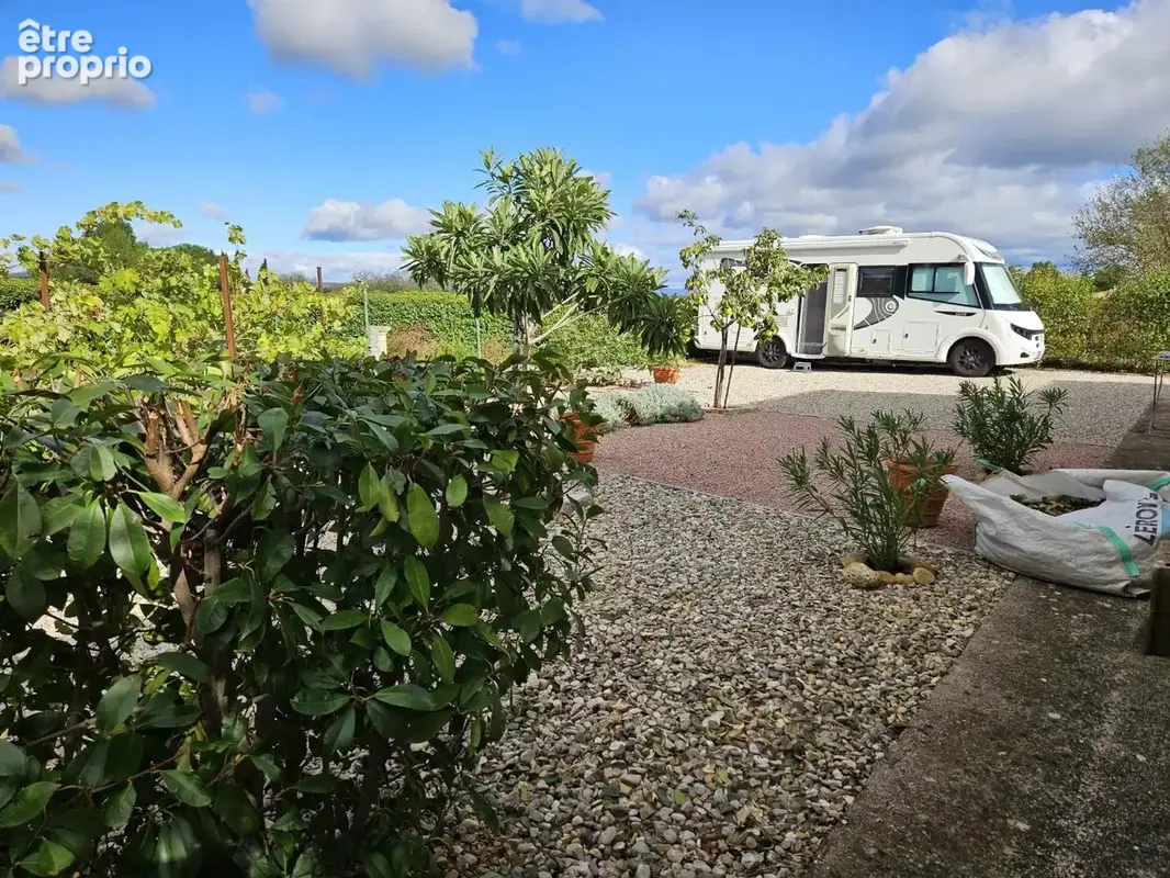 Villa plain pied, dépendance et jardin de 2090m² - photo 33