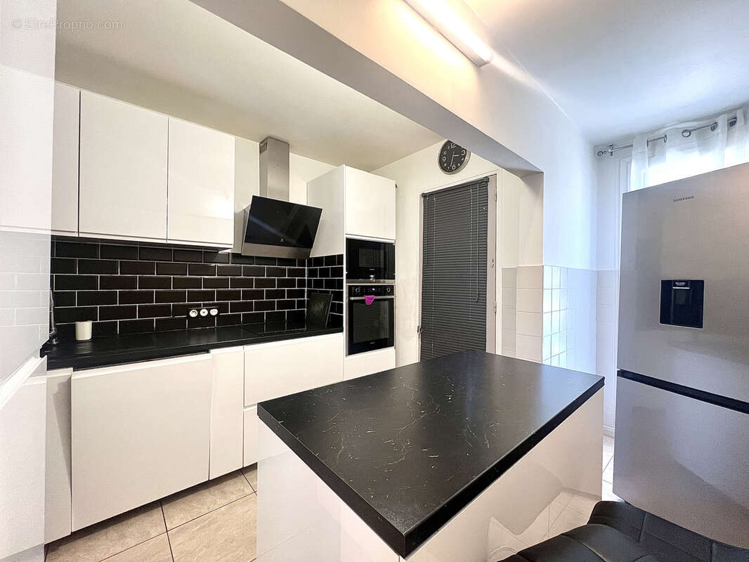 Appartement à MARSEILLE-13E