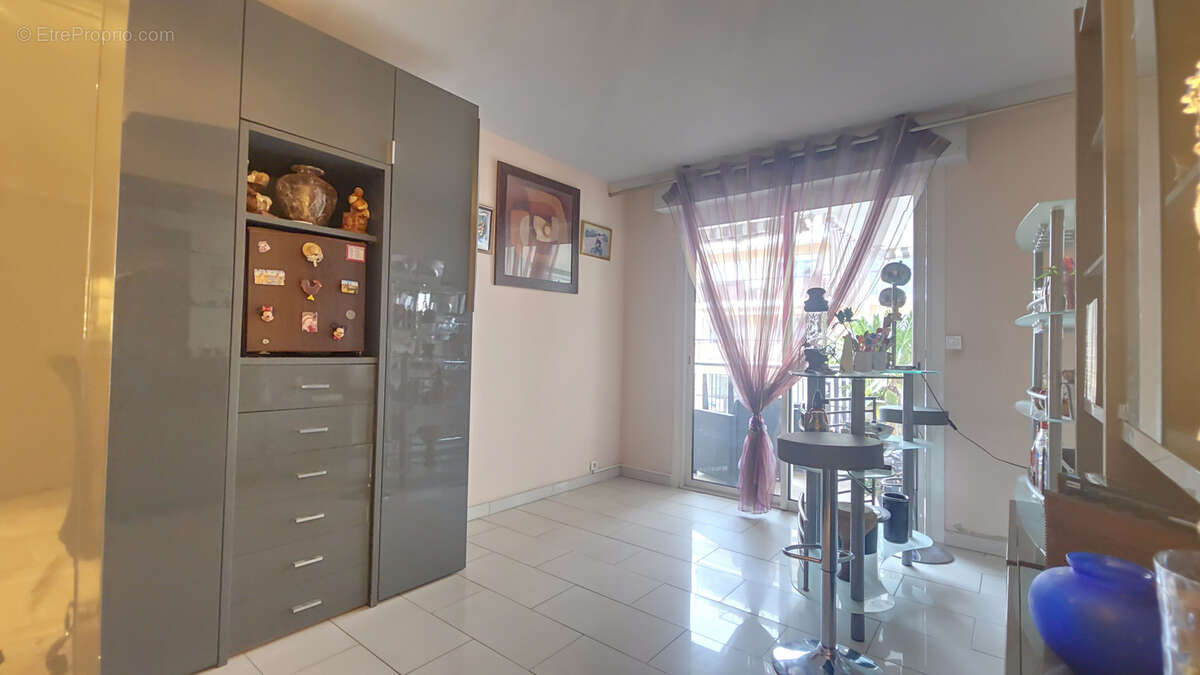 Appartement à LE CANNET