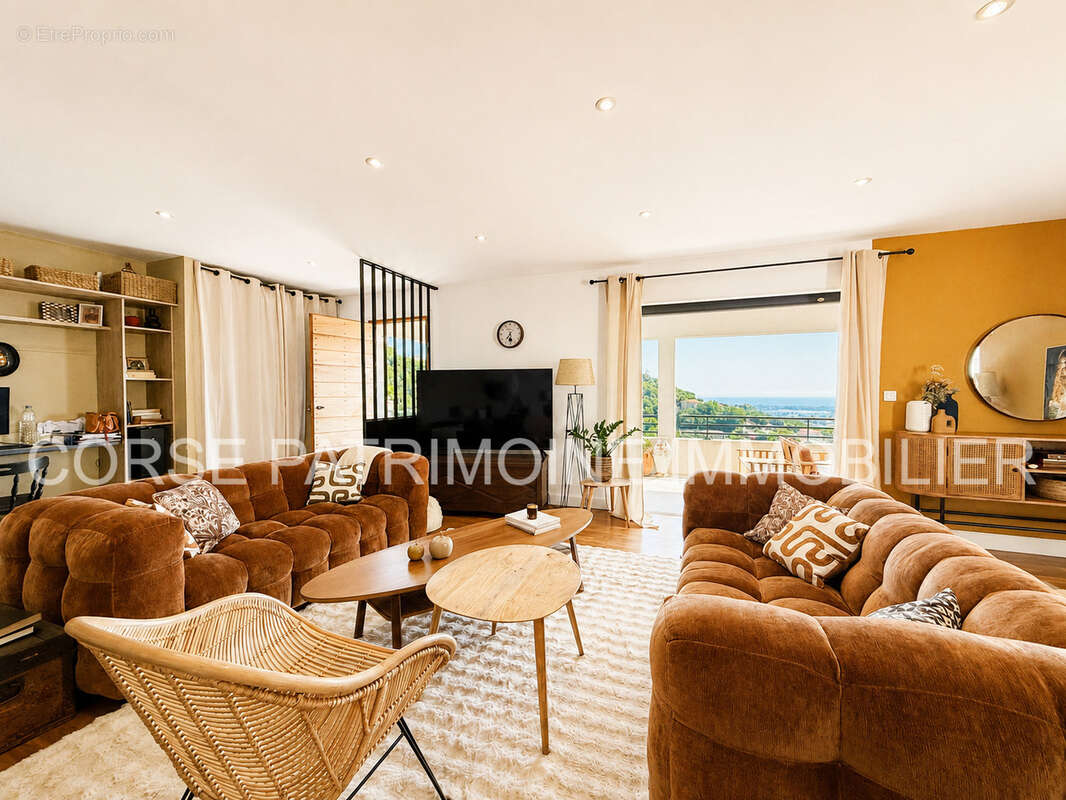 Maison composée de deux appartements indépendants sur les hauteurs de Folelli - photo 9