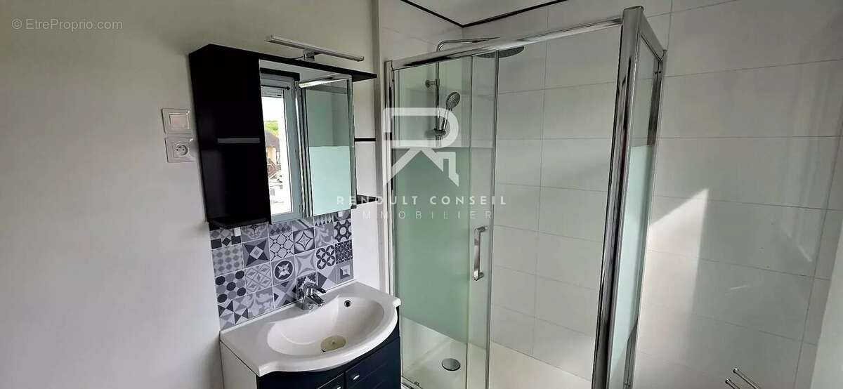 Appartement à LES DAMPS