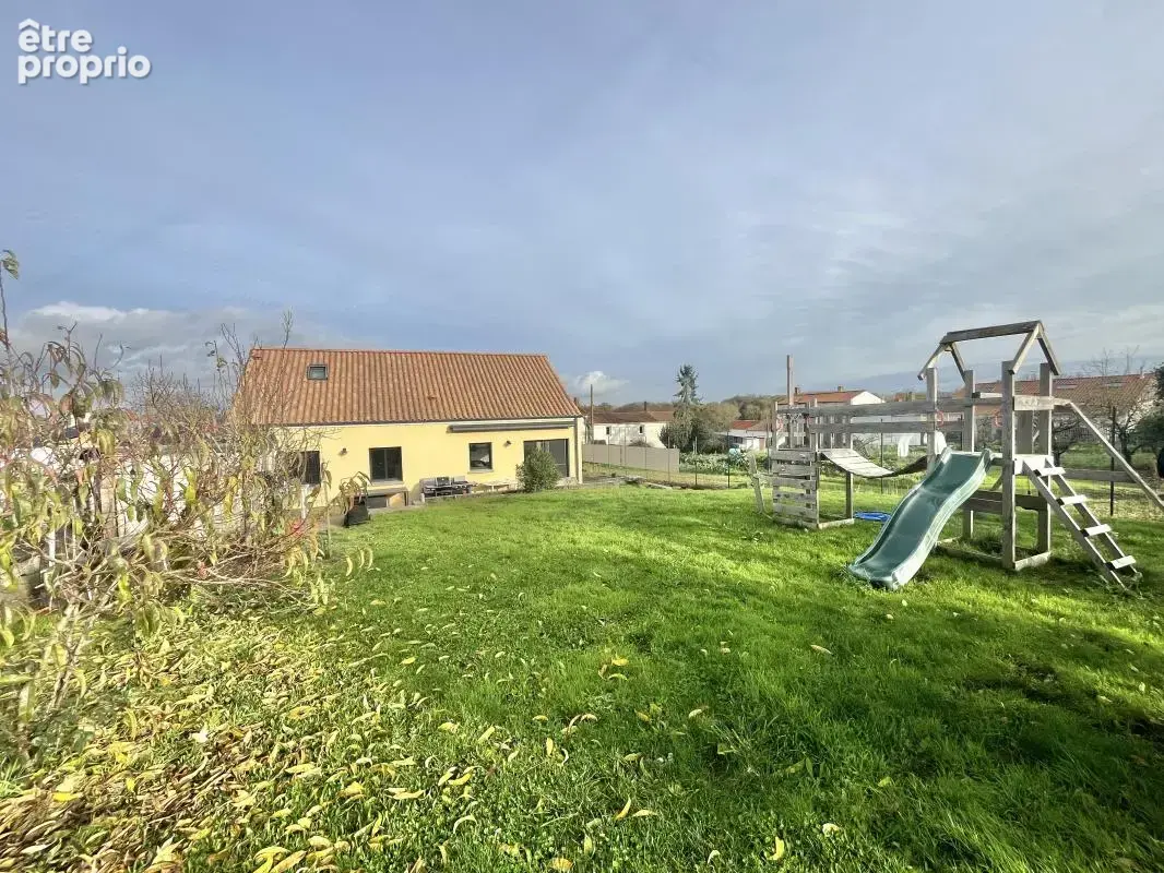 Maison 7 pièces 120 m² à vendre à Pont-Saint-Martin (44860) - photo 12