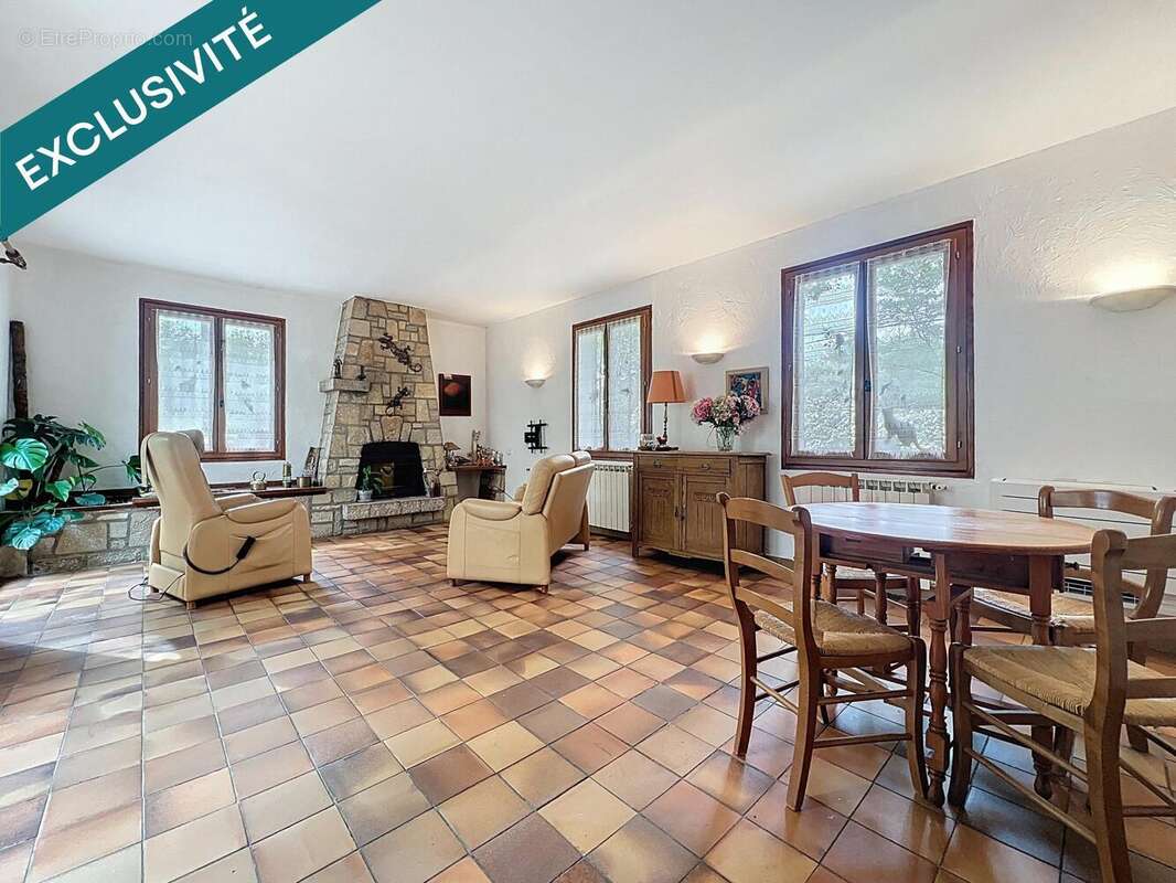 Photo 2 - Maison à TOURRETTES