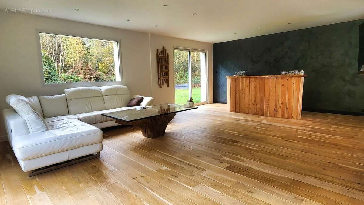 Maison à LIGNY-LE-RIBAULT