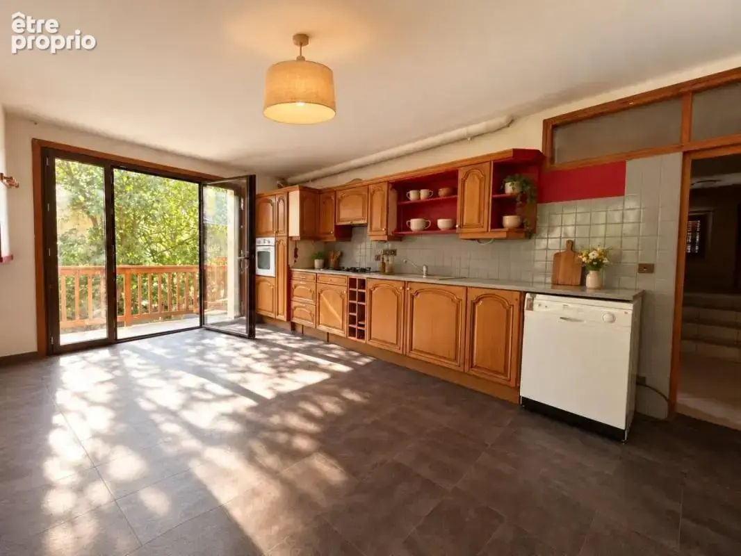 Val-des-prés – chalet 439 m² – 4 appartements - photo 7