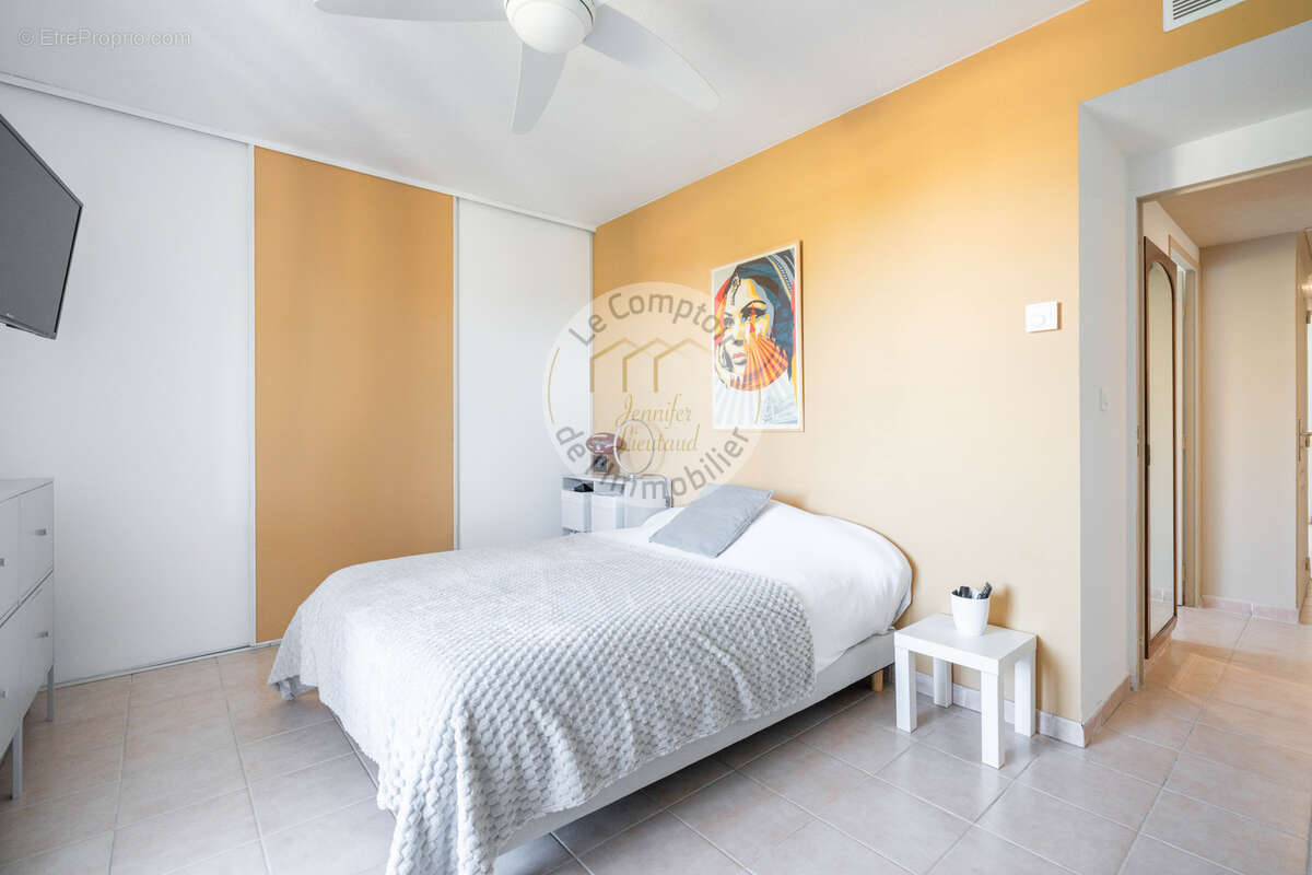 Appartement à MARSEILLE-9E