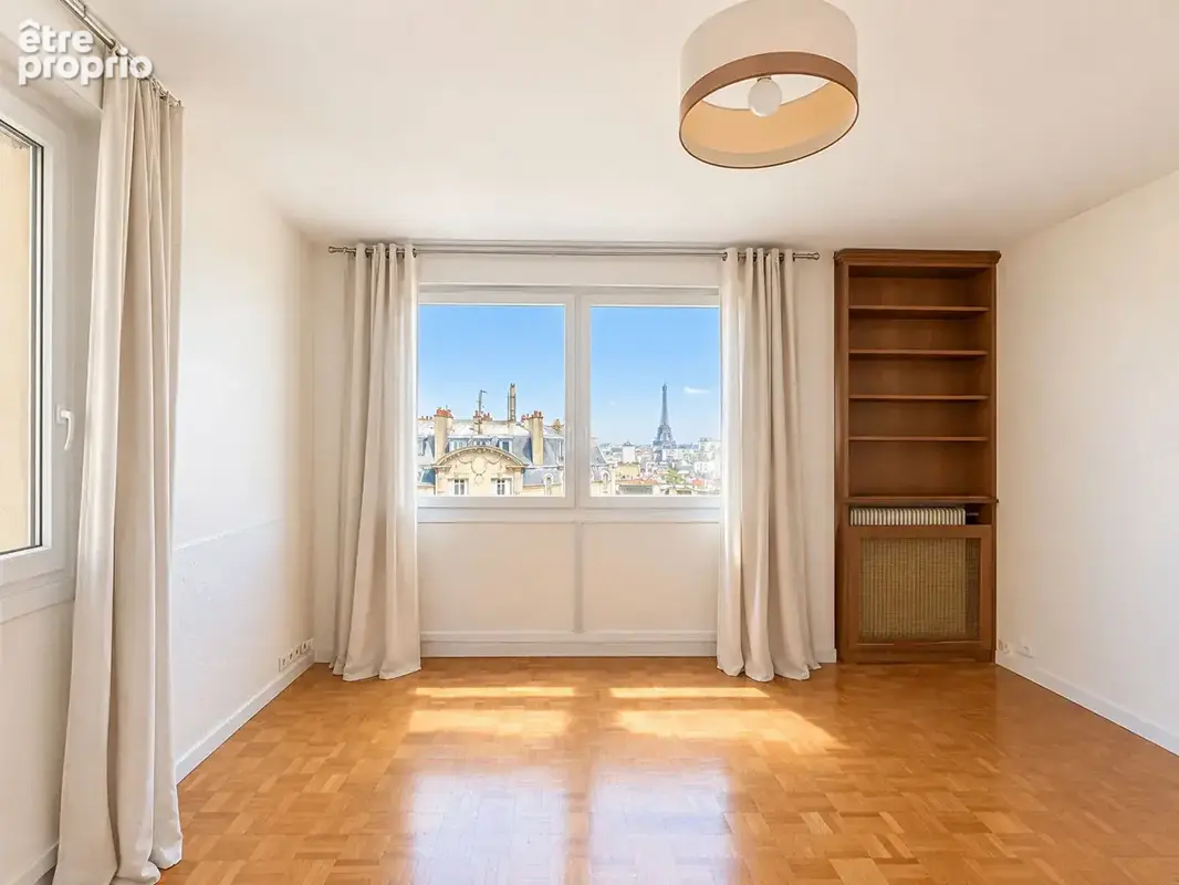 Appartement à PARIS-15E